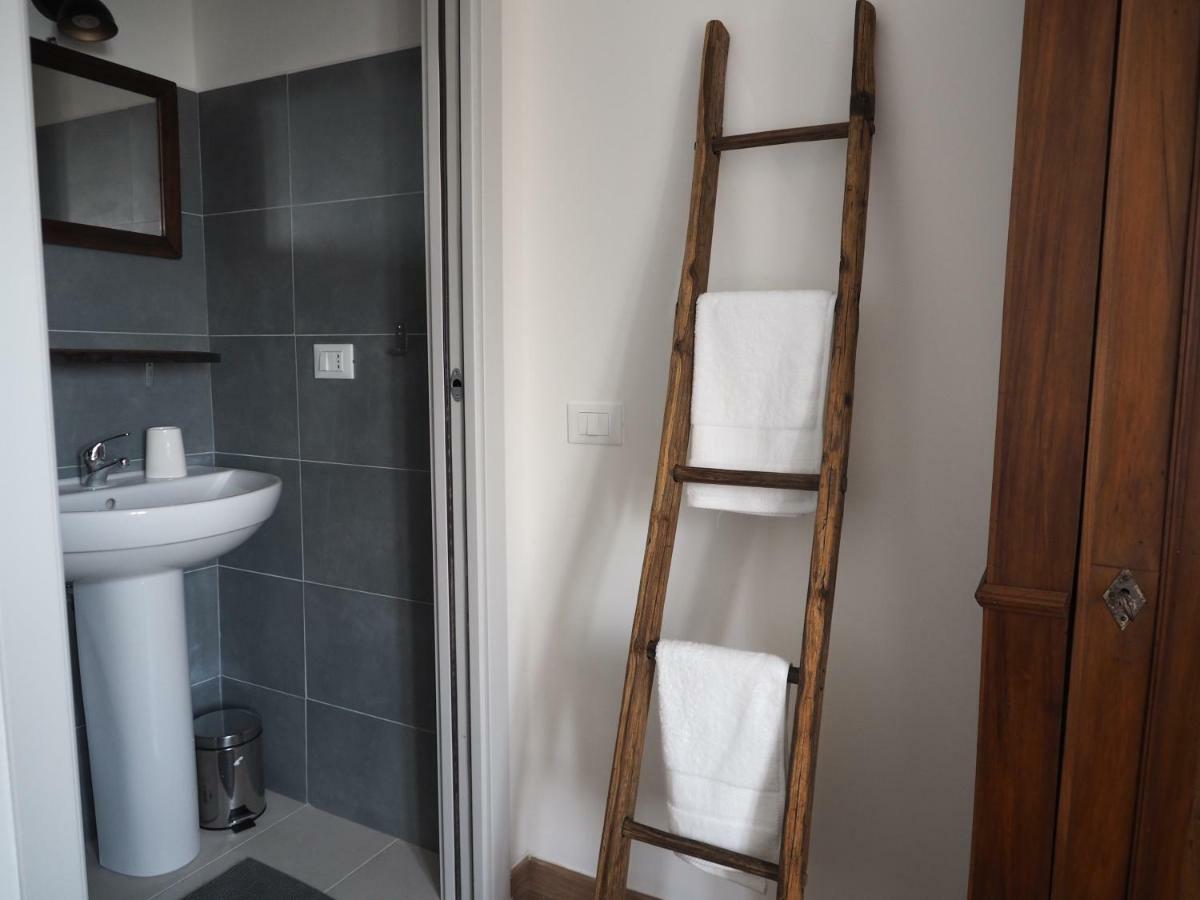 Berzuaia Bed & Breakfast Варацце Экстерьер фото
